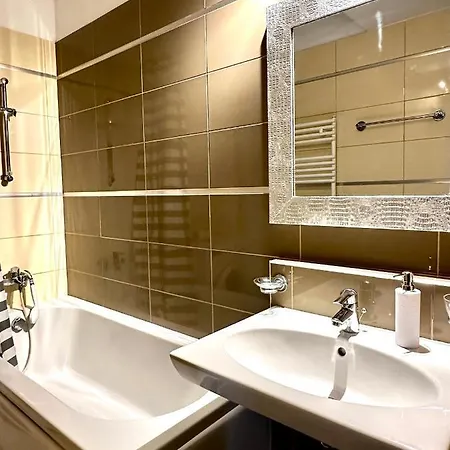 Welcoming In Victoriei Appartement Boekarest